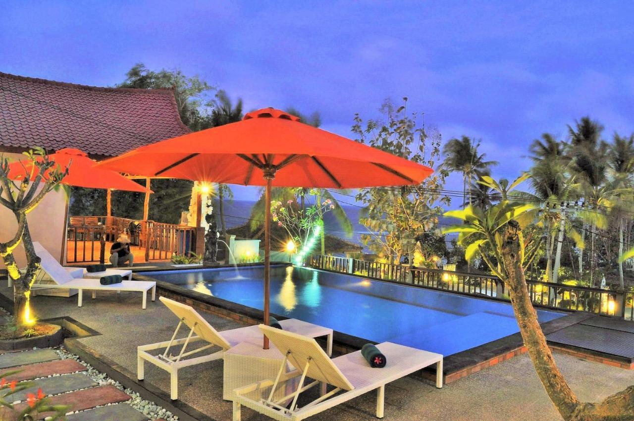 Surya Chandra Beach Bungalow Batununggul Exterior foto