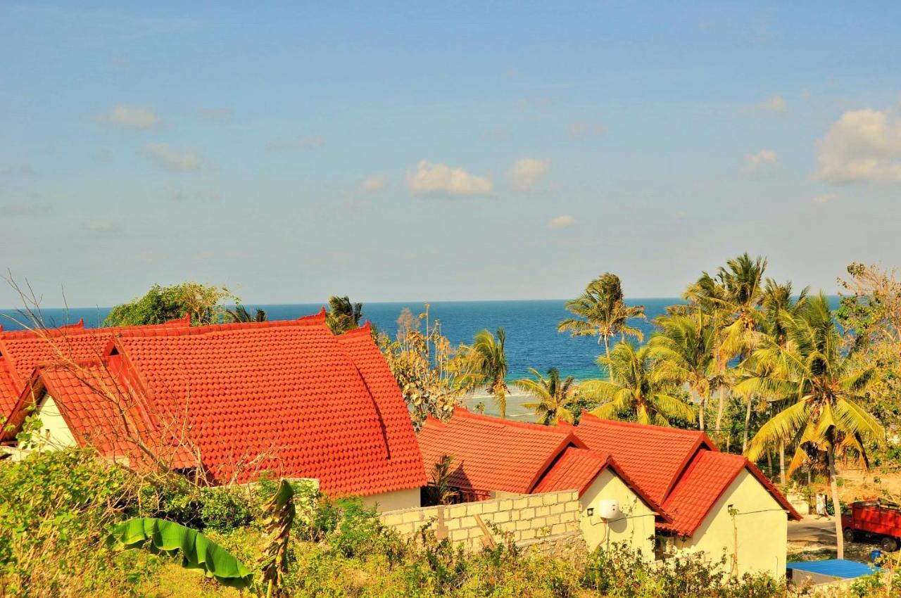 Surya Chandra Beach Bungalow Batununggul Exterior foto