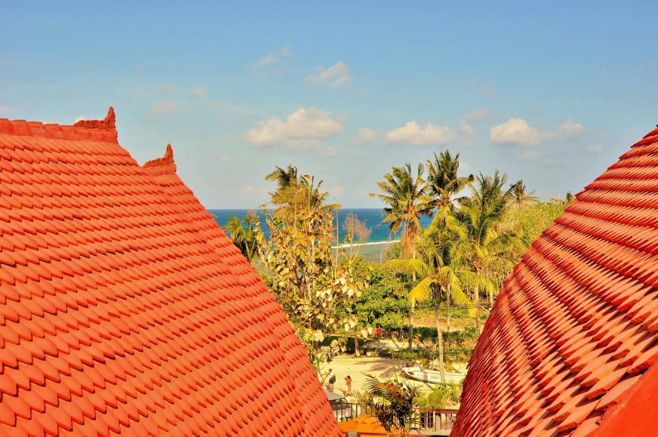 Surya Chandra Beach Bungalow Batununggul Exterior foto