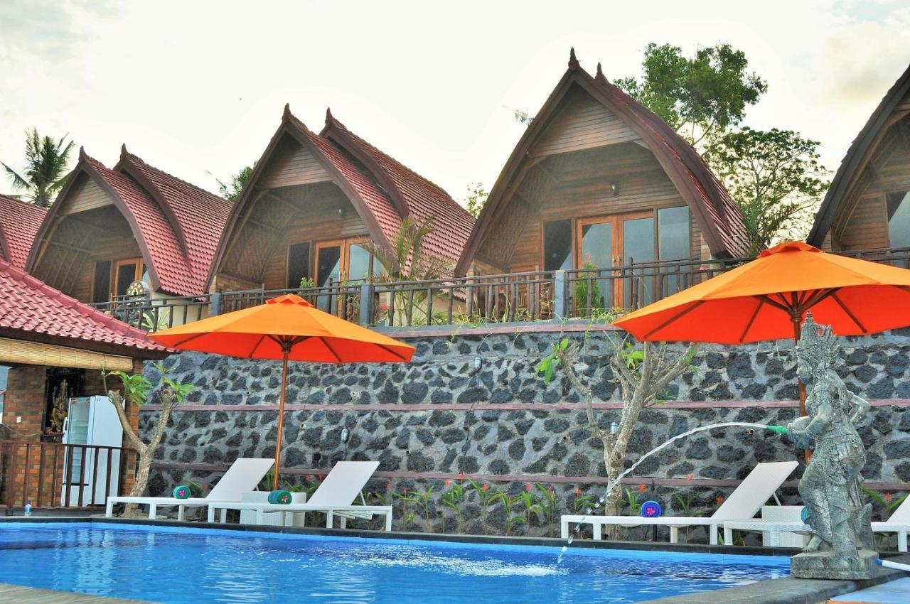Surya Chandra Beach Bungalow Batununggul Exterior foto