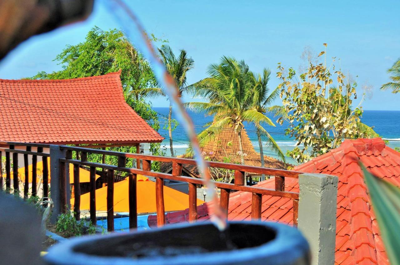 Surya Chandra Beach Bungalow Batununggul Exterior foto
