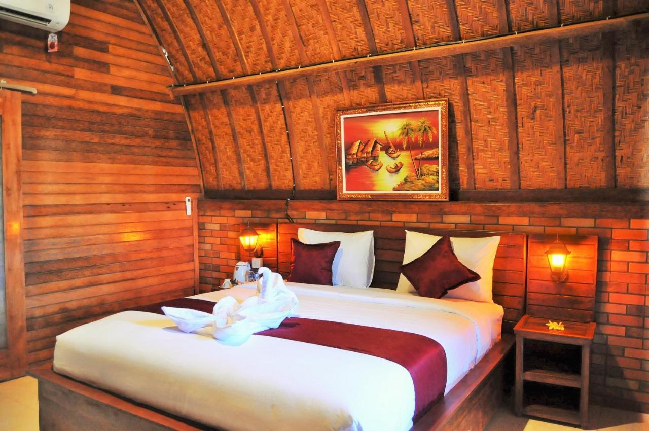 Surya Chandra Beach Bungalow Batununggul Exterior foto